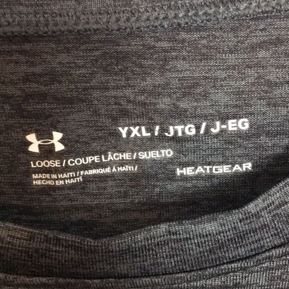 Under Armour HeatGear Loose-Fit Black and Gray T-Shirt Youth XL - Picture 4 of 14